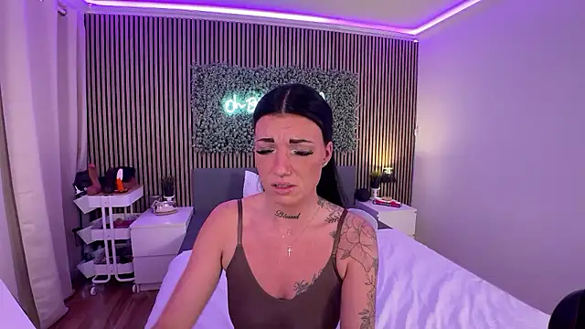 Snapshot of LizaRoxx chatting on 01-05-26, 09:51 LizaRoxx online show from 01-05-26, 09:51