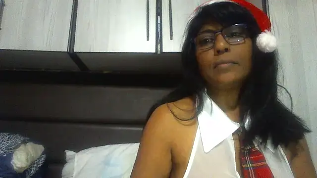 MsAttitude online show from 12-24-24, 03:58