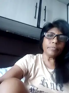 Snapshot of MsAttitude chatting on 01-24-25, 09:49 MsAttitude online show from 01-24-25, 09:49