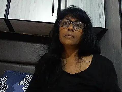 Snapshot of MsAttitude chatting on 10-12-25, 02:38 MsAttitude online show from 10-12-25, 02:38