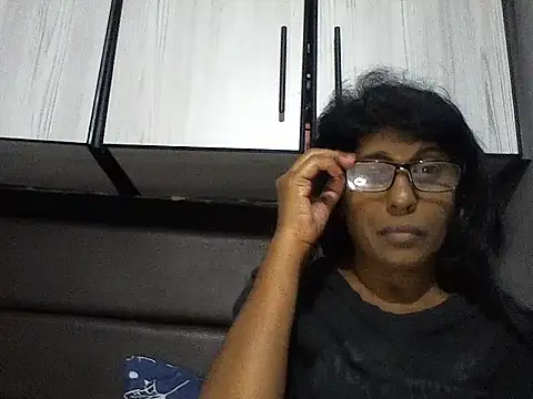 Snapshot of MsAttitude chatting on 11-01-25, 03:14 MsAttitude online show from 11-01-25, 03:14