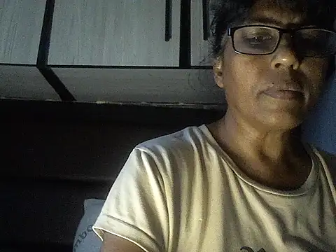 Snapshot of MsAttitude chatting on 12-02-25, 06:08 MsAttitude online show from 12-02-25, 06:08