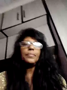 Snapshot of MsAttitude chatting on 05-22-26, 11:16 MsAttitude online show from 05-22-26, 11:16