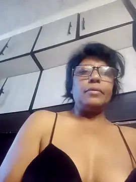 Snapshot of MsAttitude chatting on 05-26-26, 06:42 MsAttitude online show from 05-26-26, 06:42