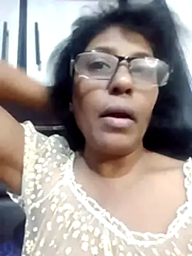 Snapshot of MsAttitude chatting on 05-30-26, 04:15 MsAttitude online show from 05-30-26, 04:15