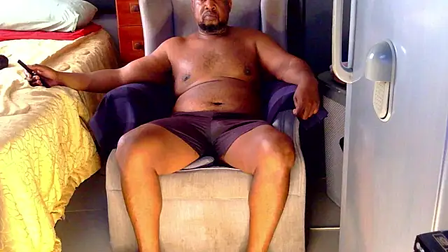 CharlesBlk79  online show from 01-07-26, 08:06