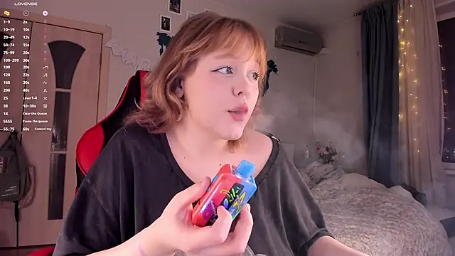 Snapshot of LisaLaas chatting on 12-05-24, 08:00 LisaLaas online show from 12-05-24, 08:00