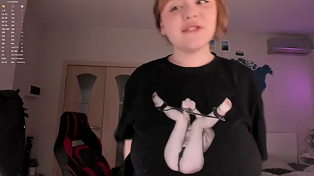 Snapshot of LisaLaas chatting on 12-25-24, 12:26 LisaLaas online show from 12-25-24, 12:26