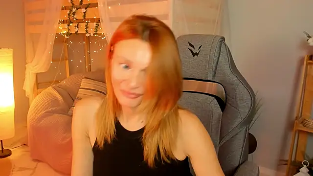 Snapshot of MistyBarnes chatting on 11-09-25, 12:36 MistyBarnes online show from 11-09-25, 12:36