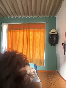 Snapshot of Miley_and_Vash chatting on 12-04-24, 08:07 Miley and Vash online show from 12-04-24, 08:07