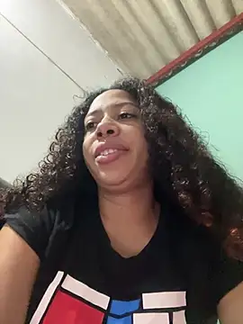 Snapshot of Miley_and_Vash chatting on 12-06-24, 11:25 Miley and Vash online show from 12-06-24, 11:25