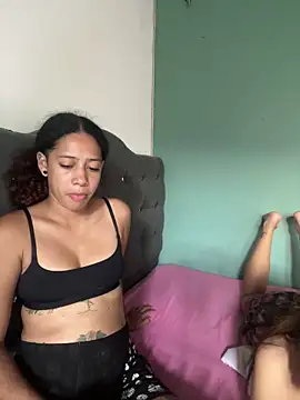 Snapshot of Miley_and_Vash chatting on 12-07-24, 09:22 Miley and Vash online show from 12-07-24, 09:22