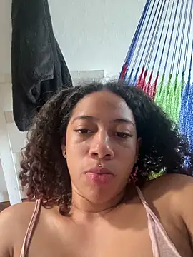 Snapshot of Miley_and_Vash chatting on 12-26-24, 09:26 Miley and Vash online show from 12-26-24, 09:26