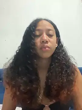 Snapshot of Miley_and_Vash chatting on 01-26-25, 07:09 Miley and Vash online show from 01-26-25, 07:09