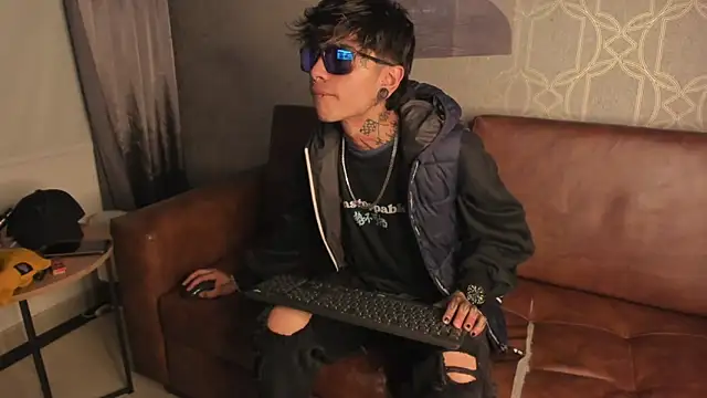 AcidMilo online show from 12-12-24, 05:42