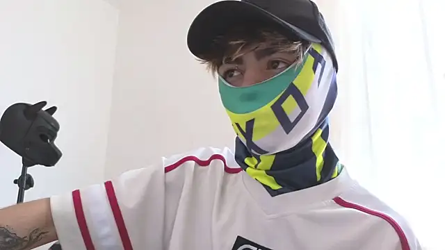 AcidMilo online show from 02-16-25, 01:49