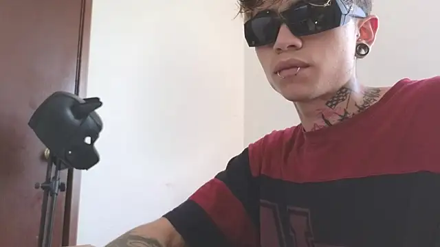 AcidMilo online show from 02-21-25, 09:11