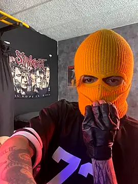 AcidMilo online show from 10-21-25, 05:57