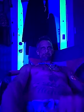 hotnicz10 online show from 10-19-25, 11:44