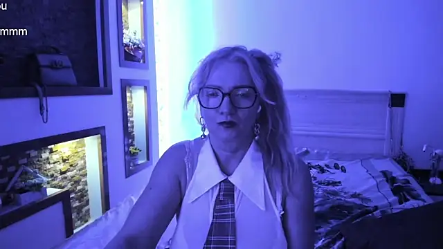 TrueFoxyyy online show from 03-12-25, 06:11