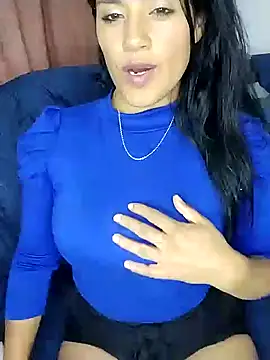 Snapshot of zhayra_rose chatting on 02-02-25, 03:21 zhayra rose online show from 02-02-25, 03:21