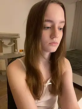 Snapshot of malyshhka chatting on 12-15-24, 01:54 malyshhka online show from 12-15-24, 01:54