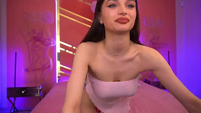 Snapshot of LittleeCutee chatting on 03-14-25, 02:42 LittleeCutee online show from 03-14-25, 02:42