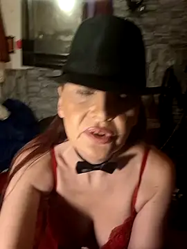 Snapshot of dominatrixredsonyja chatting on 12-05-24, 04:34 dominatrixredsonyja online show from 12-05-24, 04:34