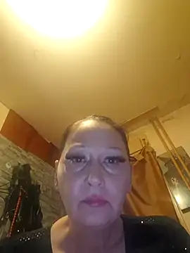 Snapshot of dominatrixredsonyja chatting on 11-29-25, 03:37 dominatrixredsonyja online show from 11-29-25, 03:37