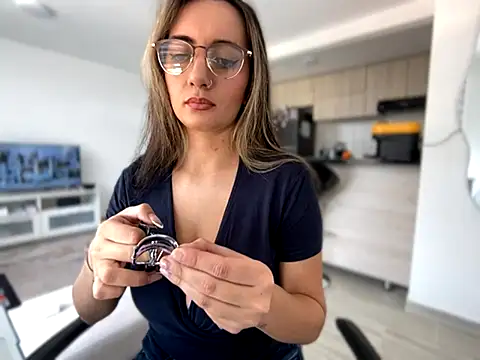 Anny Moore09 online show from 09-17-25, 02:52