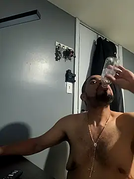 Snapshot of ositomanzo chatting on 02-15-26, 03:36 ositomanzo online show from 02-15-26, 03:36