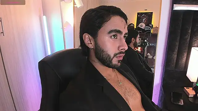 Snapshot of ItsMeEros chatting on 06-10-26, 11:24 ItsMeEros online show from 06-10-26, 11:24