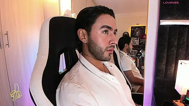 Snapshot of ItsMeEros chatting on 07-26-26, 11:33 ItsMeEros online show from 07-26-26, 11:33