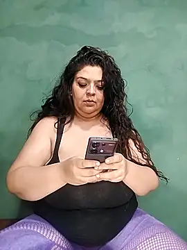 Snapshot of fantasyboobs chatting on 09-16-25, 06:58 fantasyboobs online show from 09-16-25, 06:58