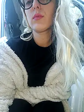 dolcehelena993 online show from 12-21-25, 02:13