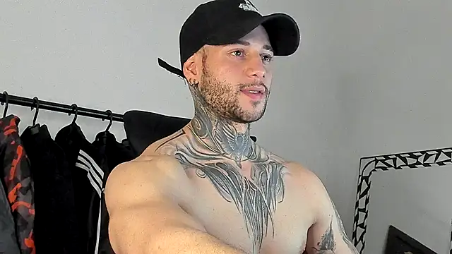  jamesleandros1 online show from 12-04-25, 04:22