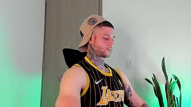  jamesleandros1 online show from 03-08-26, 02:59