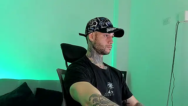  jamesleandros1 online show from 06-29-26, 04:19