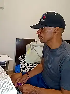 Daddy1972 online show from 02-05-25, 05:42