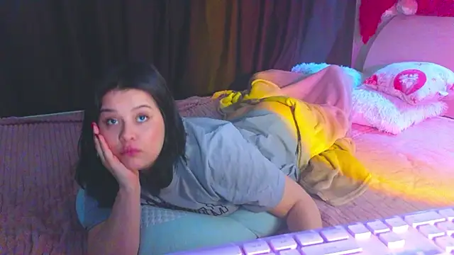 Malika uAngel online show from 02-15-26, 07:51