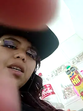 Snapshot of SabinaMerchetti chatting on 02-03-26, 02:53 SabinaMerchetti online show from 02-03-26, 02:53