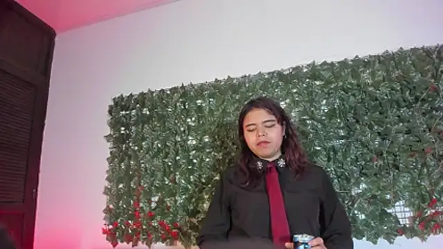 Snapshot of SabinaMerchetti chatting on 02-10-26, 11:53 SabinaMerchetti online show from 02-10-26, 11:53