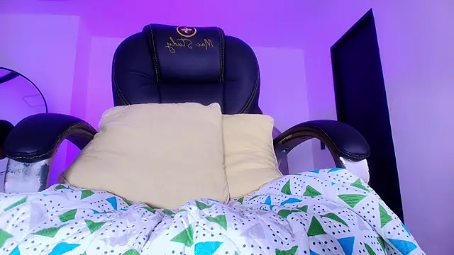 naomi kyse online show from 01-17-26, 03:11