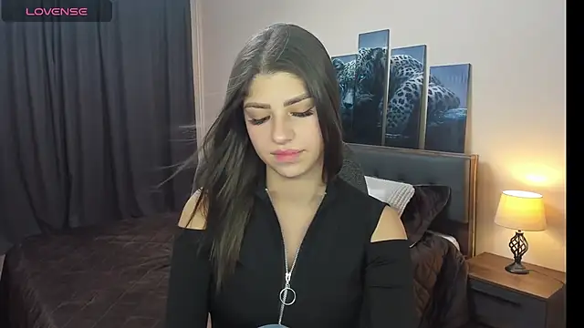 Snapshot of MaryMayson chatting on 12-19-24, 04:02 MaryMayson online show from 12-19-24, 04:02