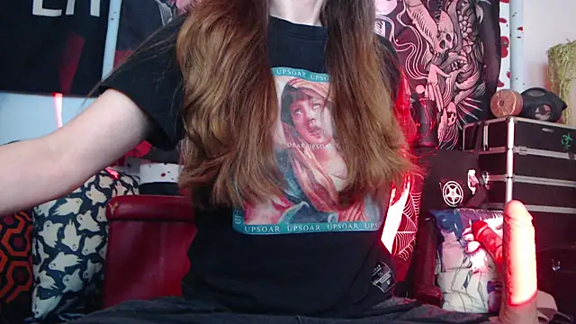 Silentmary online show from 04-22-26, 03:35