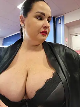 GeorgiaLerox online show from 10-21-25, 11:22