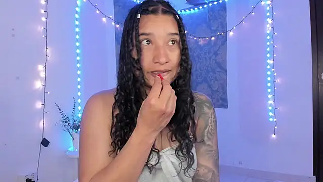 Eva Lee  online show from 04-30-26, 10:10