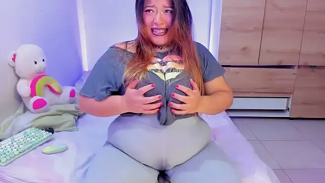 Snapshot of Fierymichef chatting on 09-11-25, 06:52 Fierymichef online show from 09-11-25, 06:52