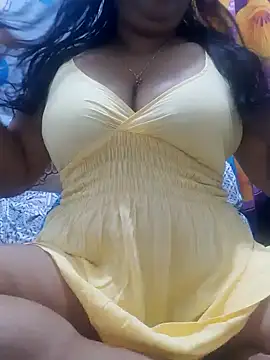 Snapshot of chubby_wife chatting on 01-09-25, 07:40 chubby wife online show from 01-09-25, 07:40