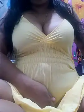 Snapshot of chubby_wife chatting on 01-21-25, 07:06 chubby wife online show from 01-21-25, 07:06